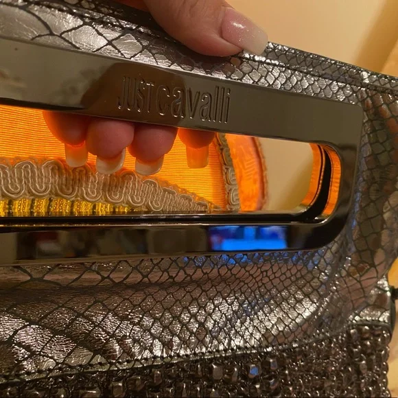 Just Cavalli folding bag in patent faux gray/brown leather with charcoal accents - Picture 3 of 12